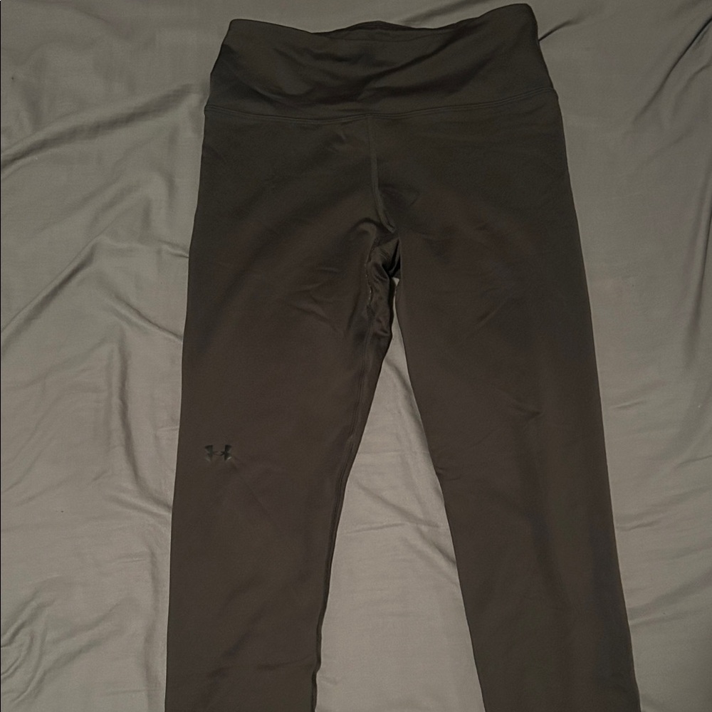 Under Armour Black Performance Leggings - hunter Green